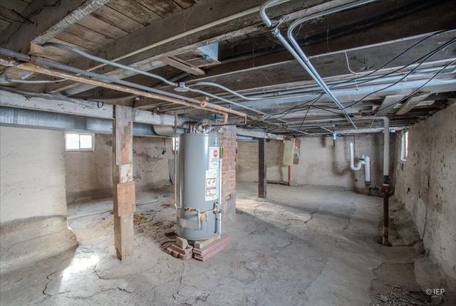 1104 CORA Street, Joliet, IL 60435