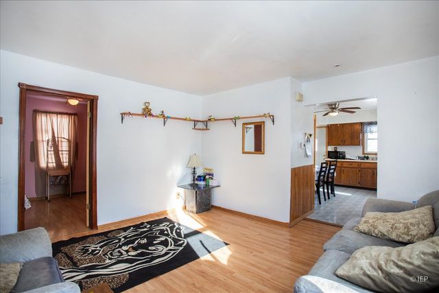 1104 CORA Street, Joliet, IL 60435