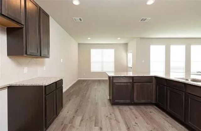 5227 James Michael Drive, Rosharon, TX 77583