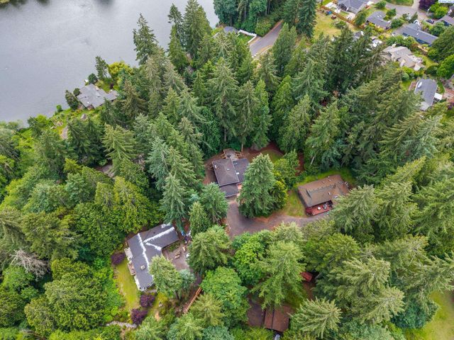8220 NW 71st Ct, Gig Harbor, WA 98335