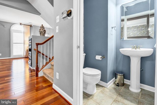 105 N SAVANNA DR, Pottstown, PA 19465