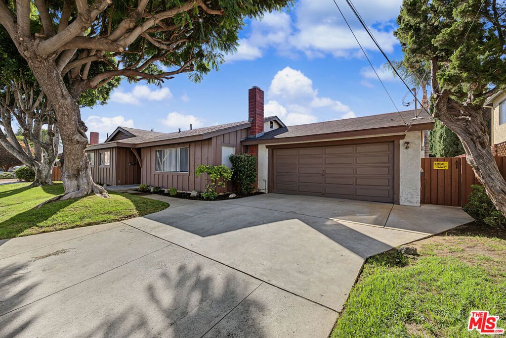 18612 Rayen Street, Northridge, CA 91324 — exterior