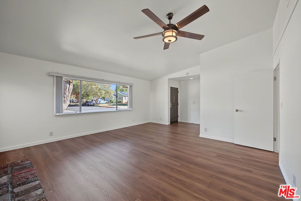 18612 Rayen Street, Northridge, CA 91324 — photo 2