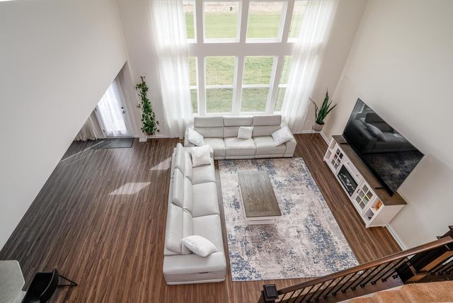 1902 Cavolo Drive, Hilliard, OH 43026