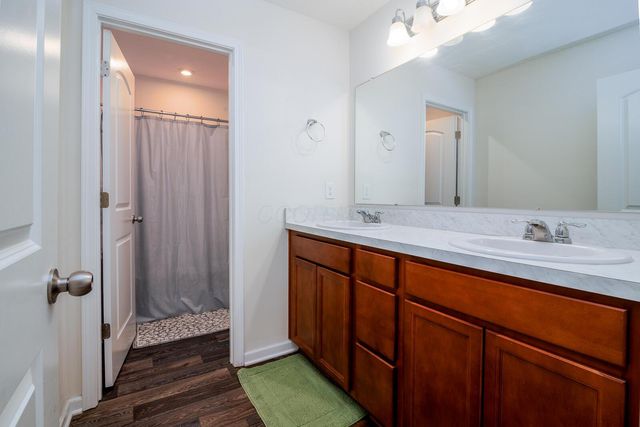 1902 Cavolo Drive, Hilliard, OH 43026