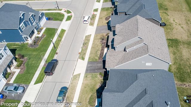 1902 Cavolo Drive, Hilliard, OH 43026