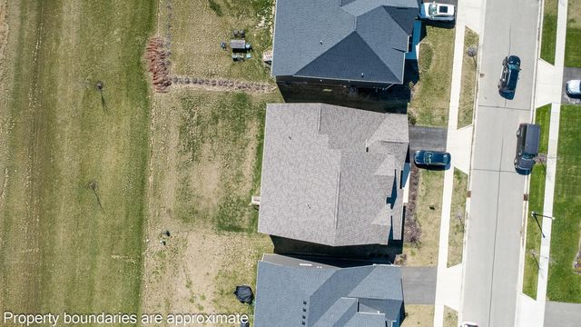 1902 Cavolo Drive, Hilliard, OH 43026