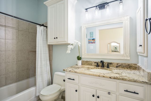 1045 Amber Way, Rockwall, TX 75032