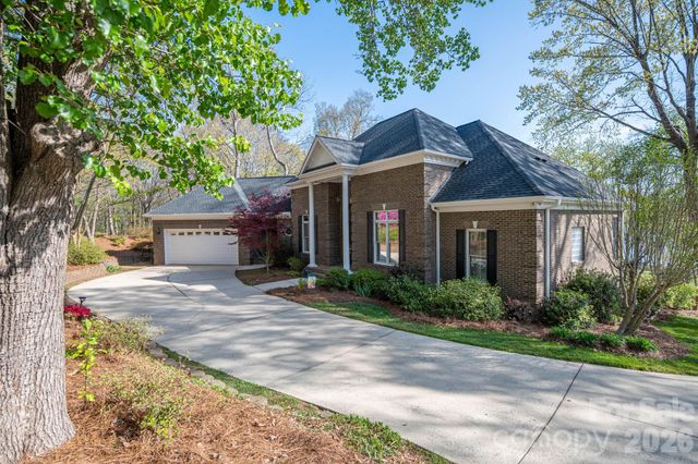 103 Shelter Cove Lane, Mooresville, NC 28117