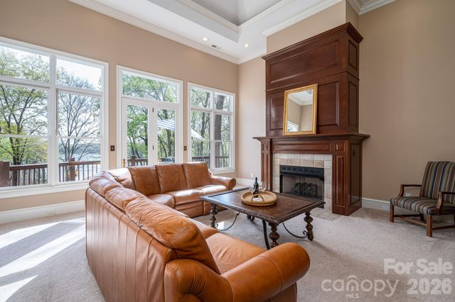 103 Shelter Cove Lane, Mooresville, NC 28117