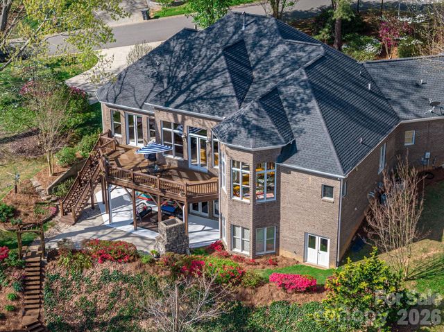 103 Shelter Cove Lane, Mooresville, NC 28117