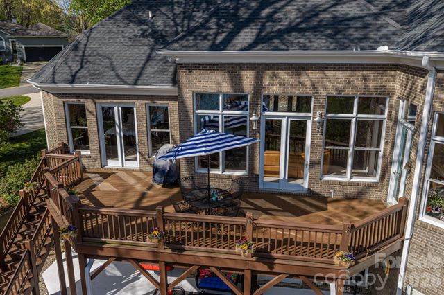 103 Shelter Cove Lane, Mooresville, NC 28117