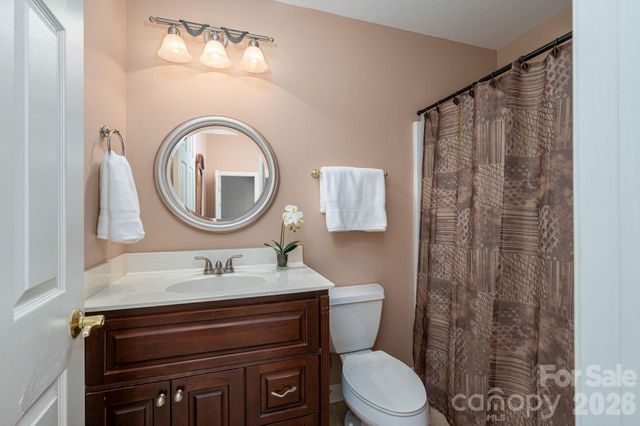 103 Shelter Cove Lane, Mooresville, NC 28117
