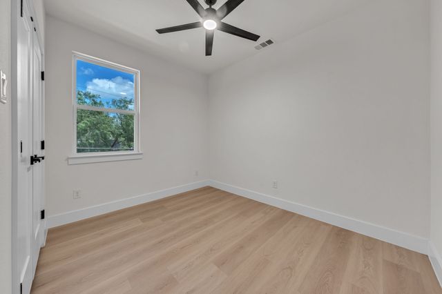 3639 Pueblo Street, Dallas, TX 75212