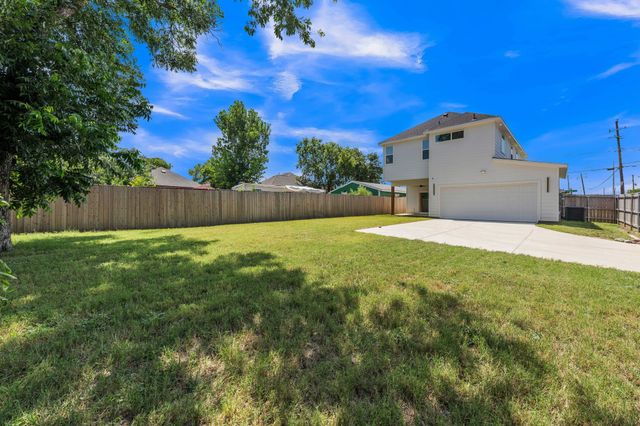 3639 Pueblo Street, Dallas, TX 75212