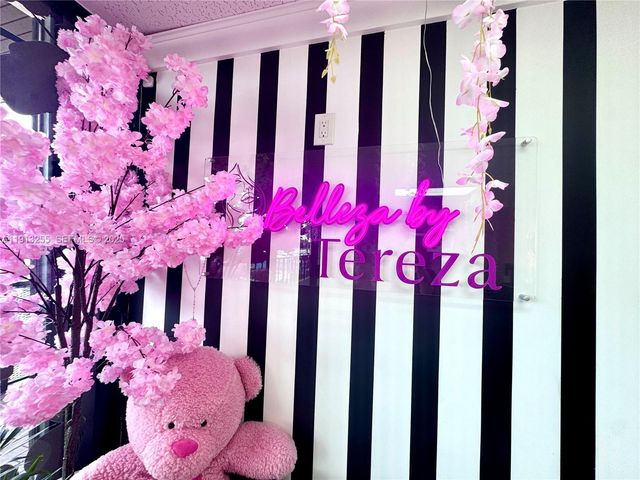 8150 SW 8 St, Miami, FL 33144