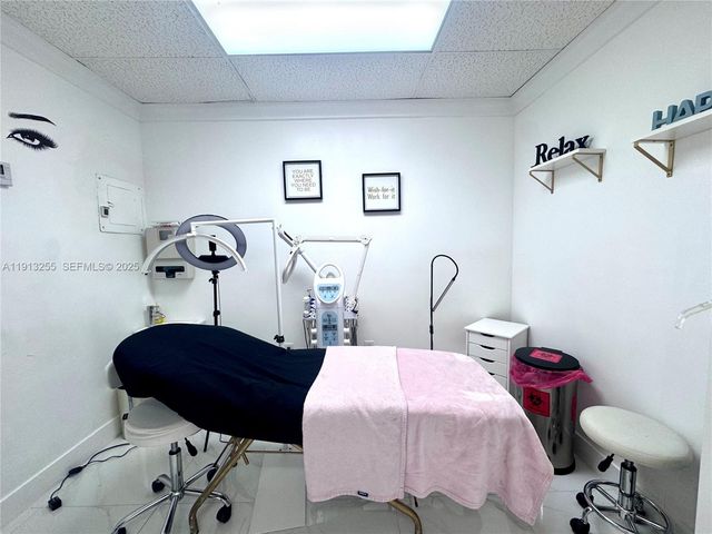 8150 SW 8 St, Miami, FL 33144