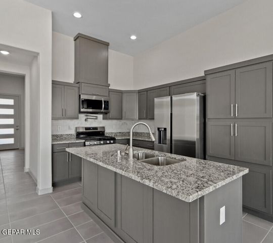 12649 Fredericksberg Avenue, Horizon City, TX 79928