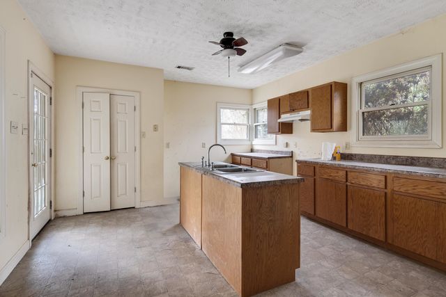 15680 64 HWY, Somerville, TN 38068