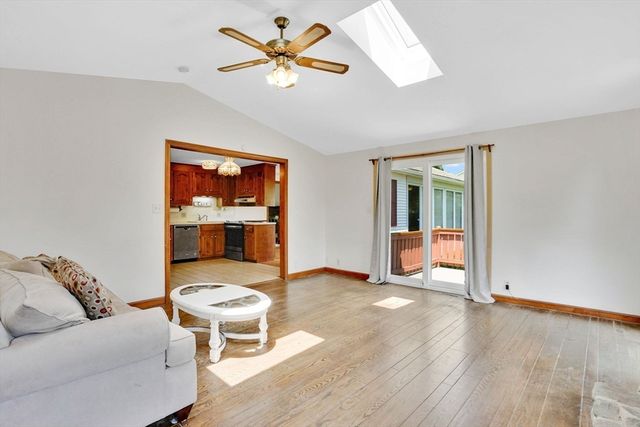 264 Greystone Ave, West Springfield, MA 01089