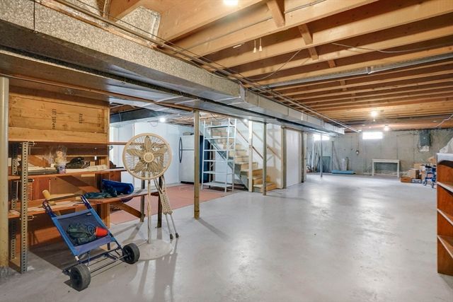 264 Greystone Ave, West Springfield, MA 01089