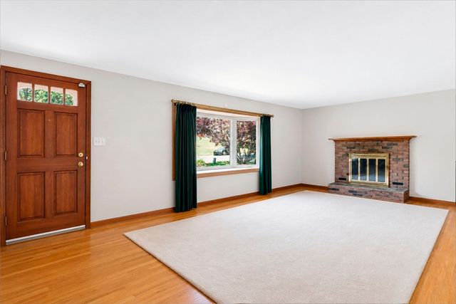 264 Greystone Ave, West Springfield, MA 01089