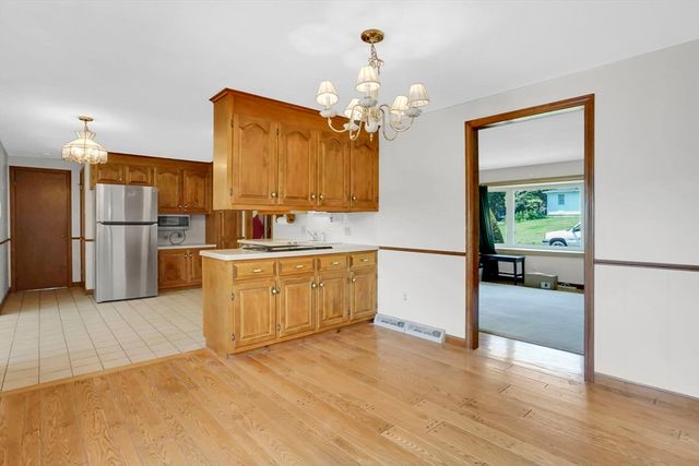 264 Greystone Ave, West Springfield, MA 01089