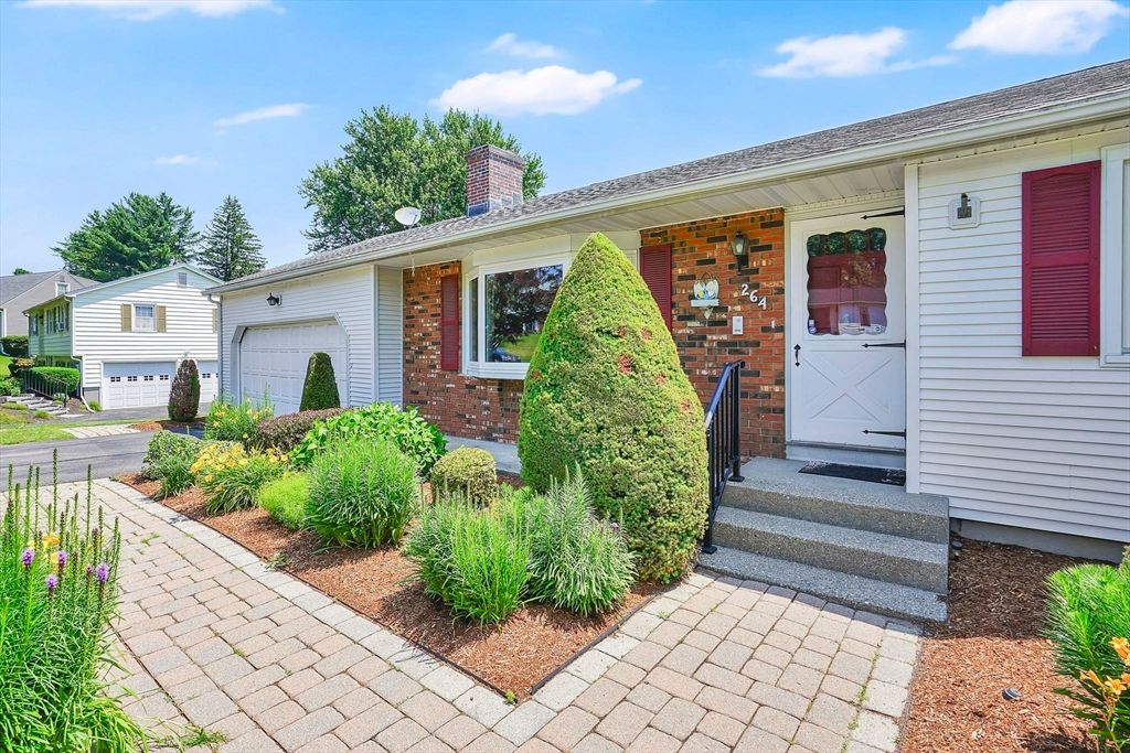 264 Greystone Ave, West Springfield, MA 01089