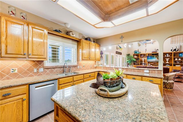 434 Marina Dr, Port Aransas, TX 78373