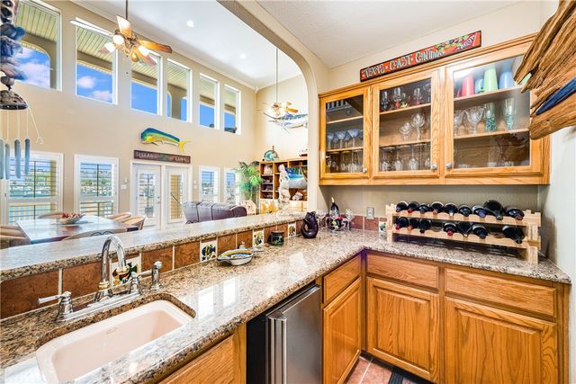 434 Marina Dr, Port Aransas, TX 78373