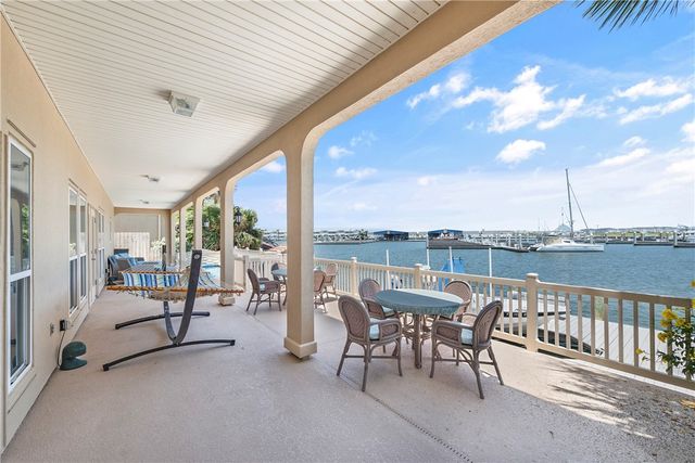 434 Marina Dr, Port Aransas, TX 78373