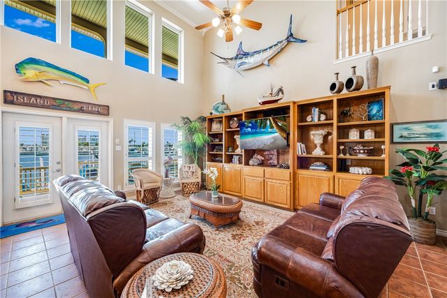 434 Marina Dr, Port Aransas, TX 78373