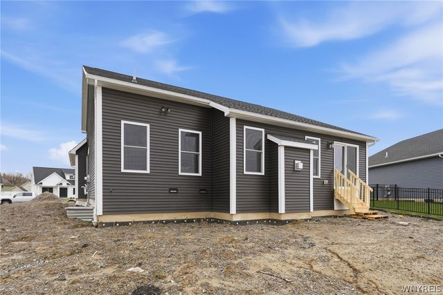3 Hickory Lane, Lancaster, NY 14086