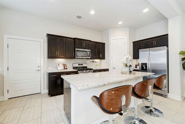 1603 Arcilla ST, Austin, TX 78741