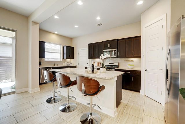 1603 Arcilla ST, Austin, TX 78741