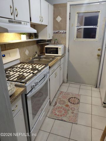 3021 W 18TH Street, Jacksonville, FL 32254