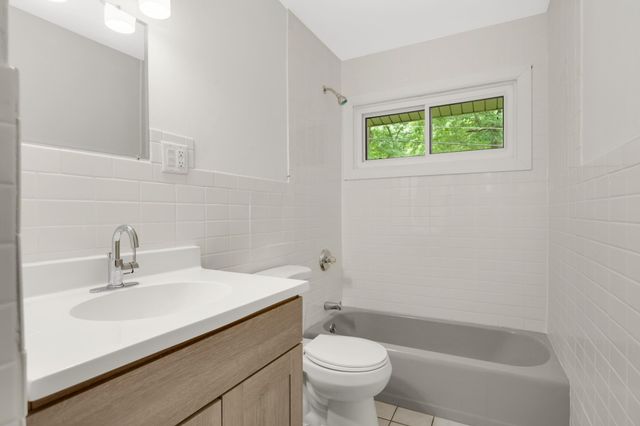 89 Flandrau Place, Saint Paul, MN 55106