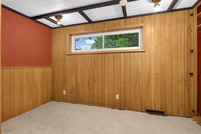 89 Flandrau Place, Saint Paul, MN 55106