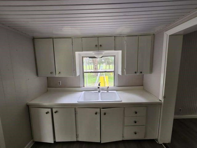 1329 Adams Road, Bay City, TX 77414