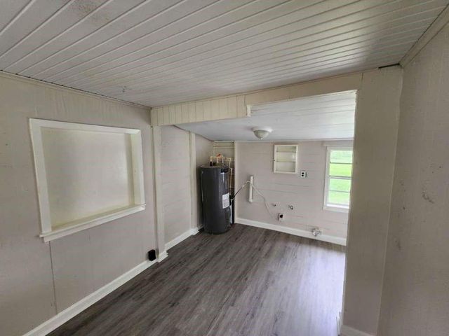 1329 Adams Road, Bay City, TX 77414