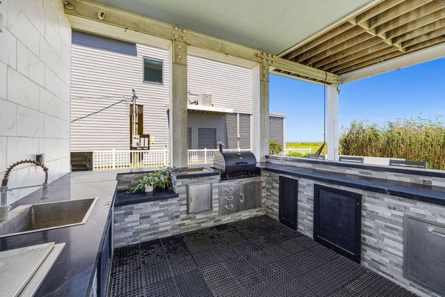 17215 Termini San Luis Pass Road, Galveston, TX 77554