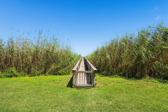 17215 Termini San Luis Pass Road, Galveston, TX 77554