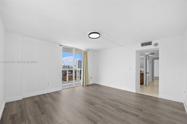 20505 E Country Club Dr 1938, Aventura, FL 33180