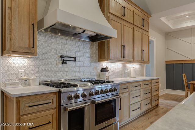 608 N 11th Street, Wolfforth, TX 79382