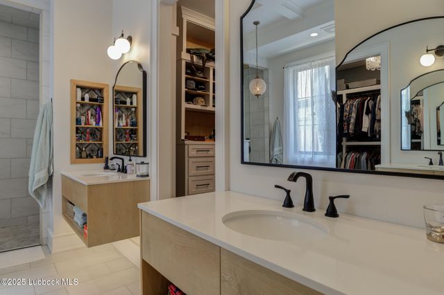 608 N 11th Street, Wolfforth, TX 79382