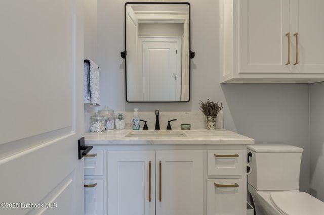 608 N 11th Street, Wolfforth, TX 79382