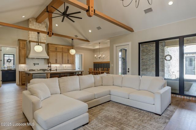 608 N 11th Street, Wolfforth, TX 79382