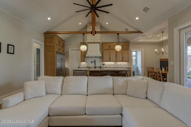 608 N 11th Street, Wolfforth, TX 79382