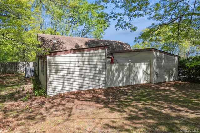 54 College Hills Drive, Farmingville, NY 11738