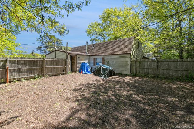 54 College Hills Drive, Farmingville, NY 11738